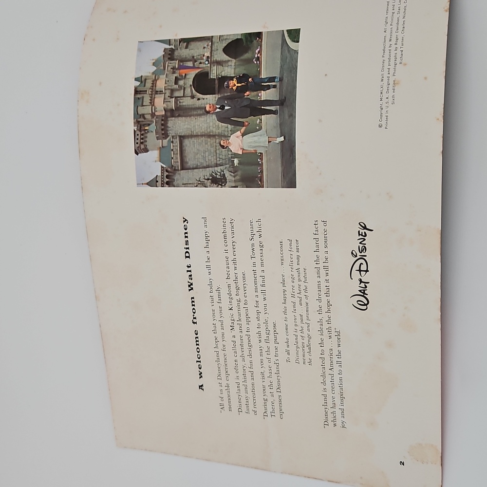Vintage Walt Disney's Guide to Disneyland Booklet Collectible - Picture 7 of 10